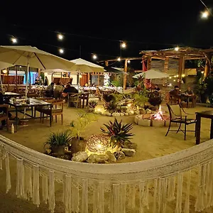 Hostal The - Food, Drinks And Transportation To The And Cenotes